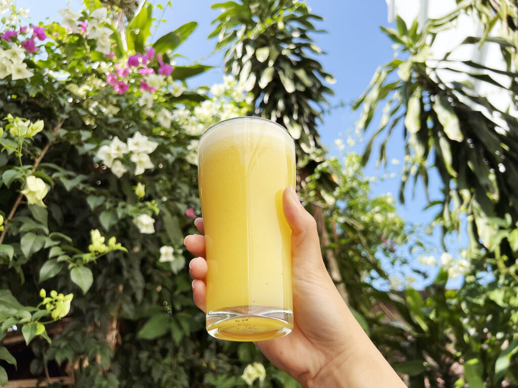 Oppskrift: Bananjuice med honning fra Tea Garden i Mae Sot