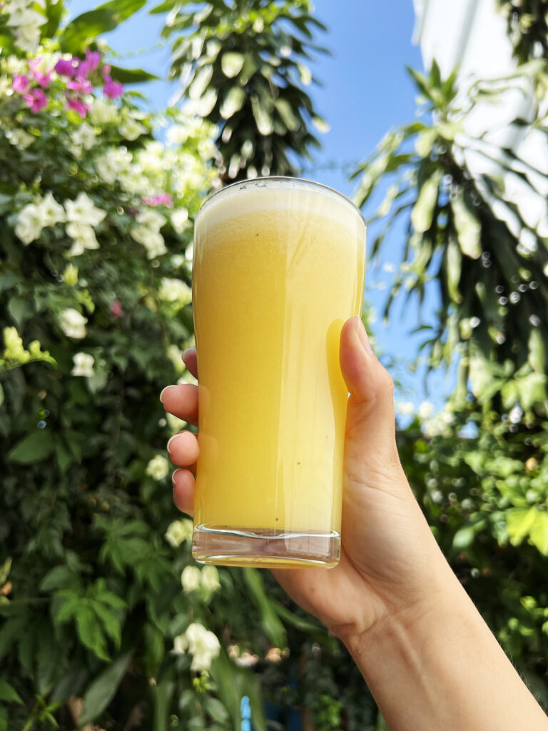 Oppskrift: Bananjuice med honning fra Tea Garden i Mae Sot