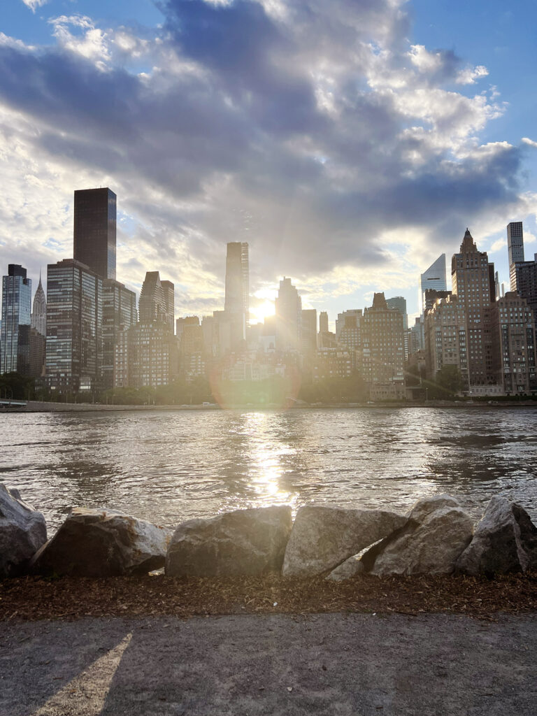 New York: Roosevelt Island Tram – Med taubanen til Roosevelt Island